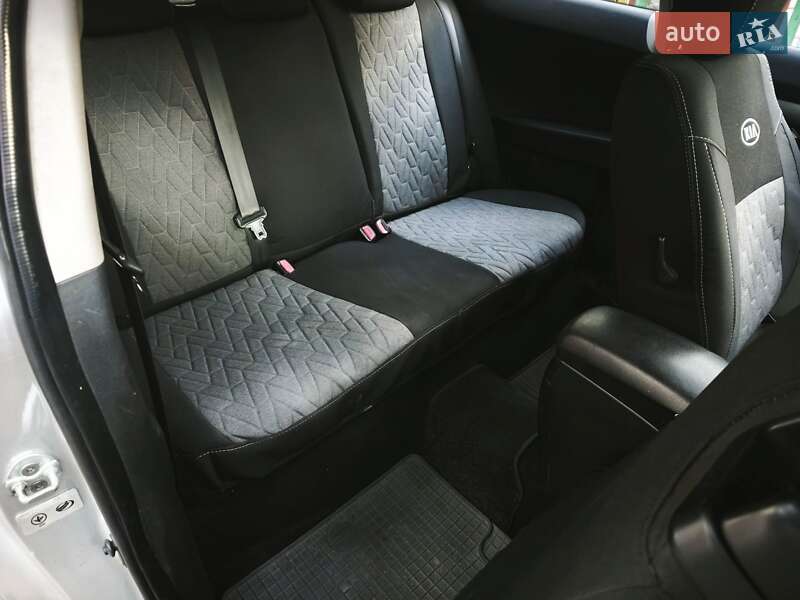 Хэтчбек Kia ProCeed 2009 в Корсуне-Шевченковском