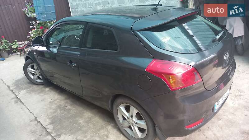 Хэтчбек Kia ProCeed 2008 в Вольнянске