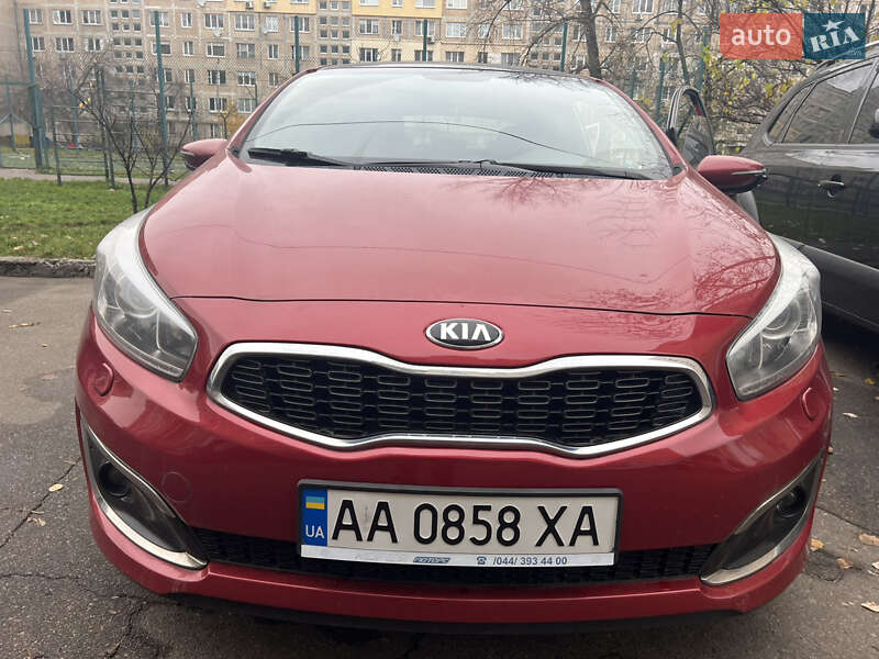 Хетчбек Kia ProCeed 2016 в Києві фото 2 Хетчбек Kia ProCeed 2016 в Києві