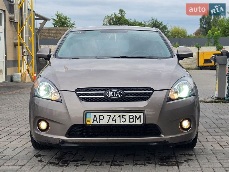 Хэтчбек Kia ProCeed 2008 в Казатине