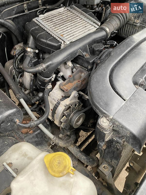 Позашляховик / Кросовер Kia Retona 2000 в Іршаві