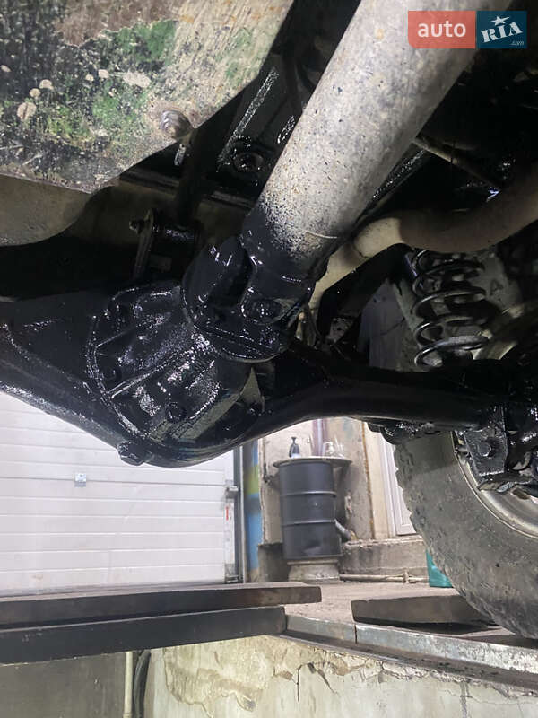 Позашляховик / Кросовер Kia Retona 2000 в Іршаві