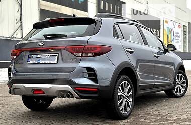 Позашляховик / Кросовер Kia Rio X-Line 2021 в 