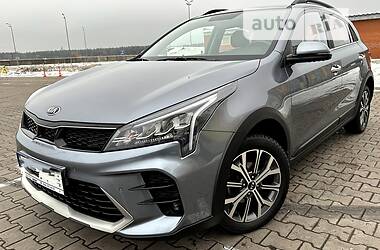 Позашляховик / Кросовер Kia Rio X-Line 2021 в 
