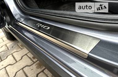 Позашляховик / Кросовер Kia Rio X-Line 2021 в 
