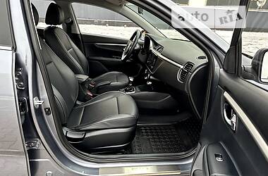 Позашляховик / Кросовер Kia Rio X-Line 2021 в 