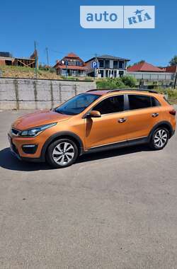 Позашляховик / Кросовер Kia Rio X-Line 2018 в Ужгороді