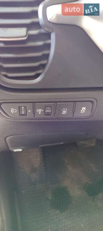 Внедорожник / Кроссовер Kia Rio X-Line 2021 в Черноморске фото 13 Внедорожник / Кроссовер Kia Rio X-Line 2021 в Черноморске