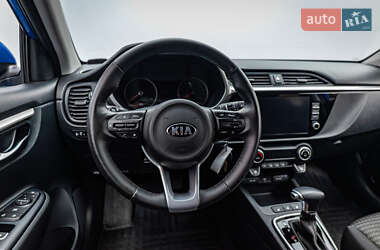 Хэтчбек Kia Rio X-Line 2021 в 