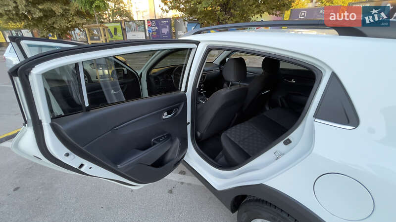 Хэтчбек Kia Rio X-Line 2018 в Одессе