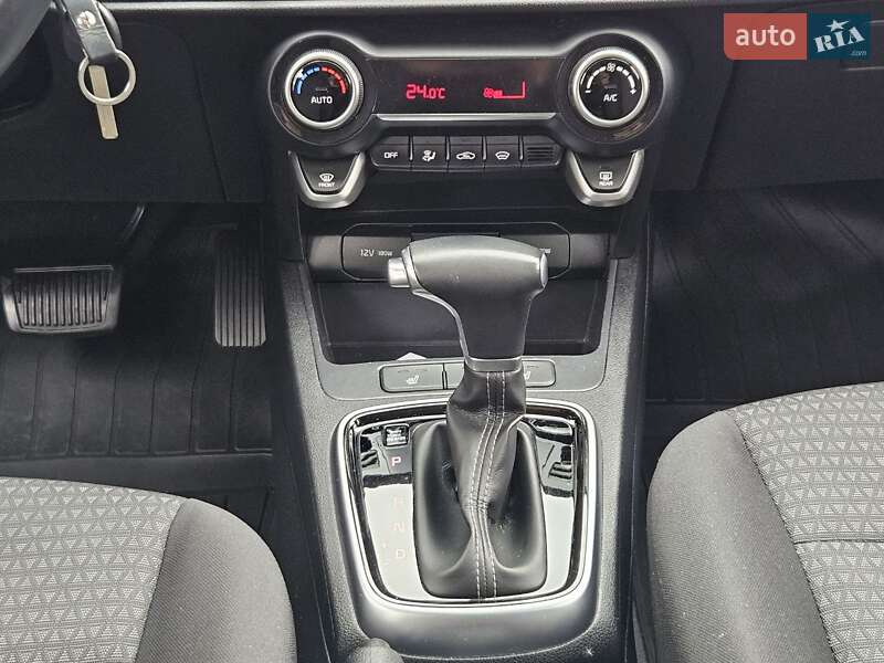 Внедорожник / Кроссовер Kia Rio X-Line 2021 в Киеве фото 42 Внедорожник / Кроссовер Kia Rio X-Line 2021 в Киеве