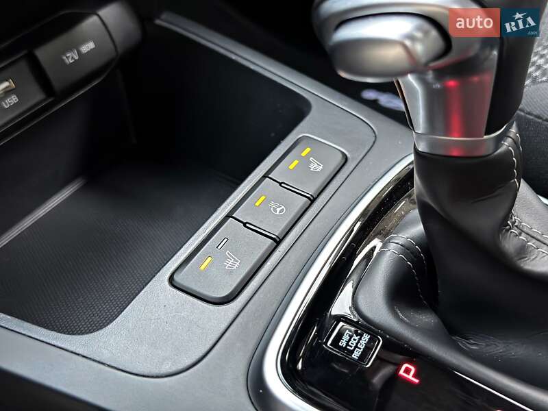 Внедорожник / Кроссовер Kia Rio X-Line 2018 в Одессе