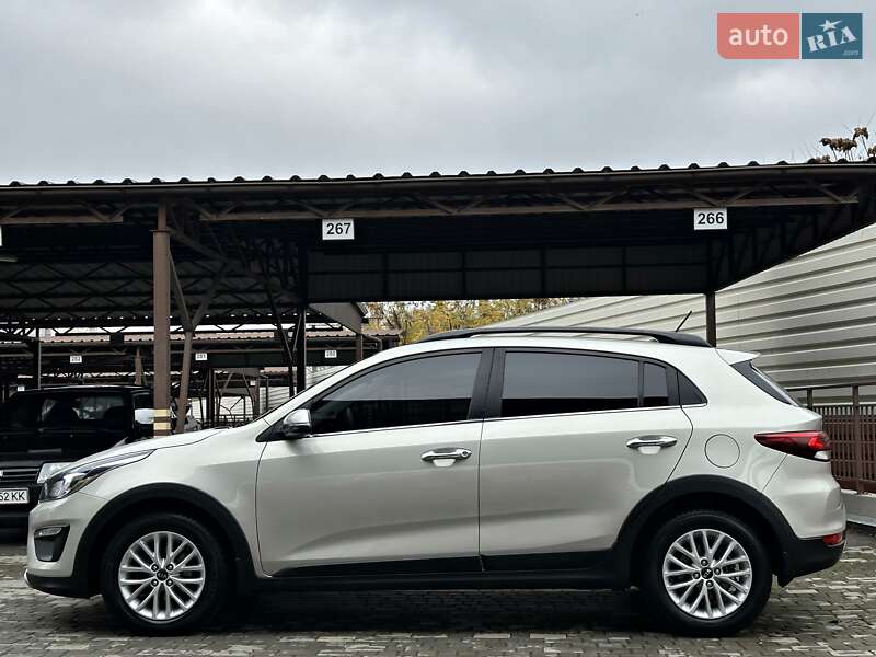 Внедорожник / Кроссовер Kia Rio X-Line 2018 в Одессе