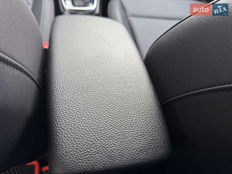 Позашляховик / Кросовер Kia Rio X-Line 2018 в Києві фото 43 Позашляховик / Кросовер Kia Rio X-Line 2018 в Києві