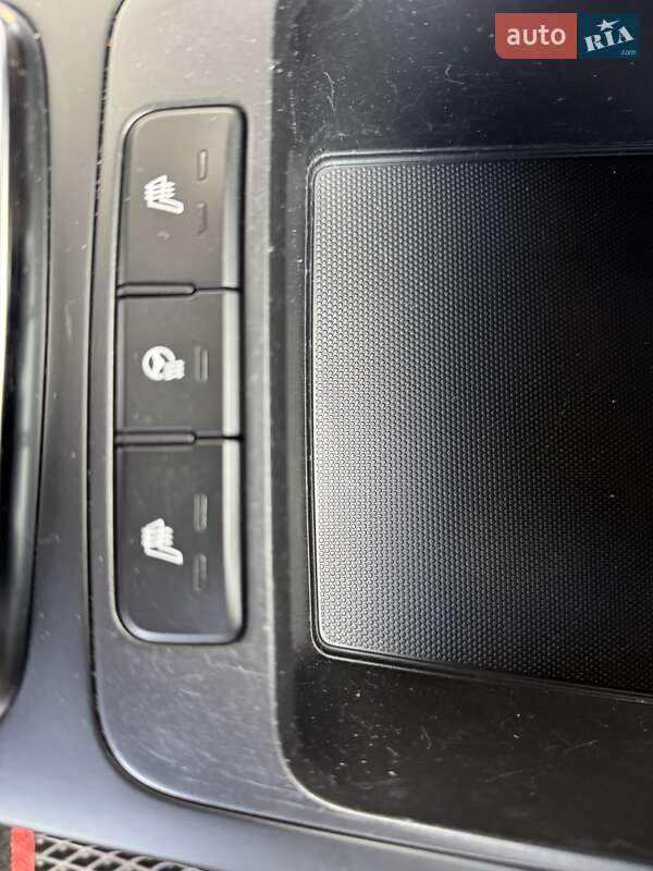 Позашляховик / Кросовер Kia Rio X-Line 2018 в Києві фото 46 Позашляховик / Кросовер Kia Rio X-Line 2018 в Києві