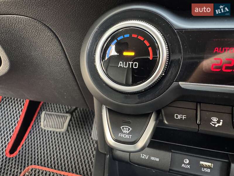 Позашляховик / Кросовер Kia Rio X-Line 2018 в Києві фото 51 Позашляховик / Кросовер Kia Rio X-Line 2018 в Києві