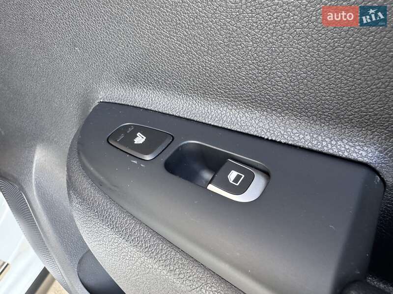 Внедорожник / Кроссовер Kia Rio X-Line 2018 в Киеве