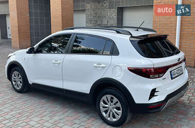 Позашляховик / Кросовер Kia Rio X 2021 в 