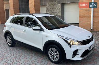 Позашляховик / Кросовер Kia Rio X 2021 в 