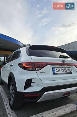Позашляховик / Кросовер Kia Rio X 2021 в 