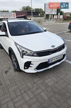 Позашляховик / Кросовер Kia Rio X 2021 в 
