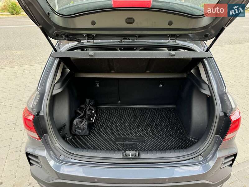 Внедорожник / Кроссовер Kia Rio X 2021 в Хмельницком
