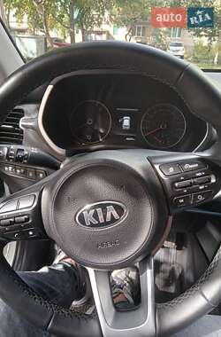 Внедорожник / Кроссовер Kia Rio X 2021 в 