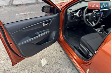 Внедорожник / Кроссовер Kia Rio X 2021 в 