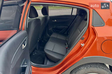 Внедорожник / Кроссовер Kia Rio X 2021 в 