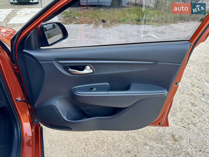 Позашляховик / Кросовер Kia Rio X 2021 в Києві фото 31 Позашляховик / Кросовер Kia Rio X 2021 в Києві