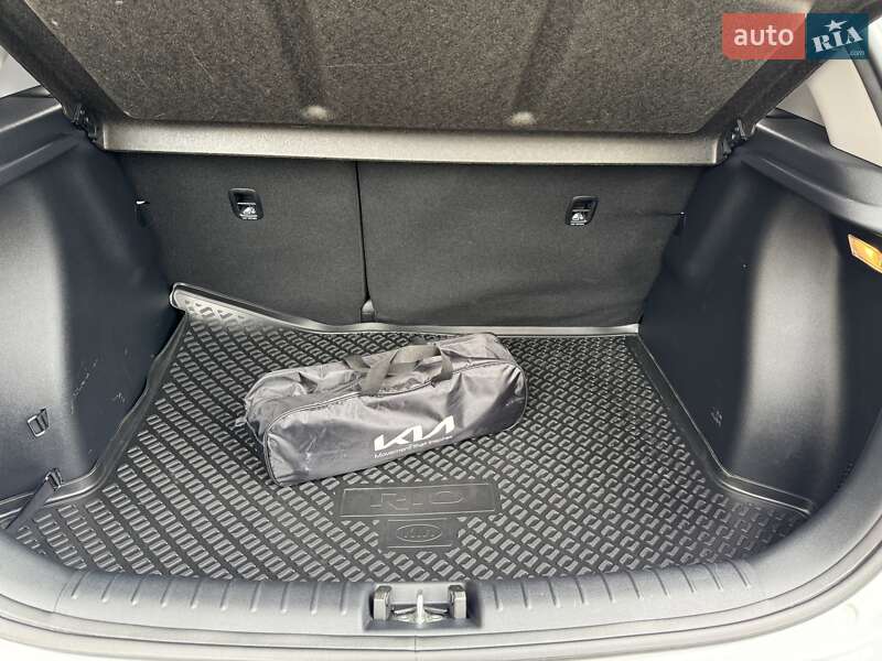 Внедорожник / Кроссовер Kia Rio X 2021 в Киеве