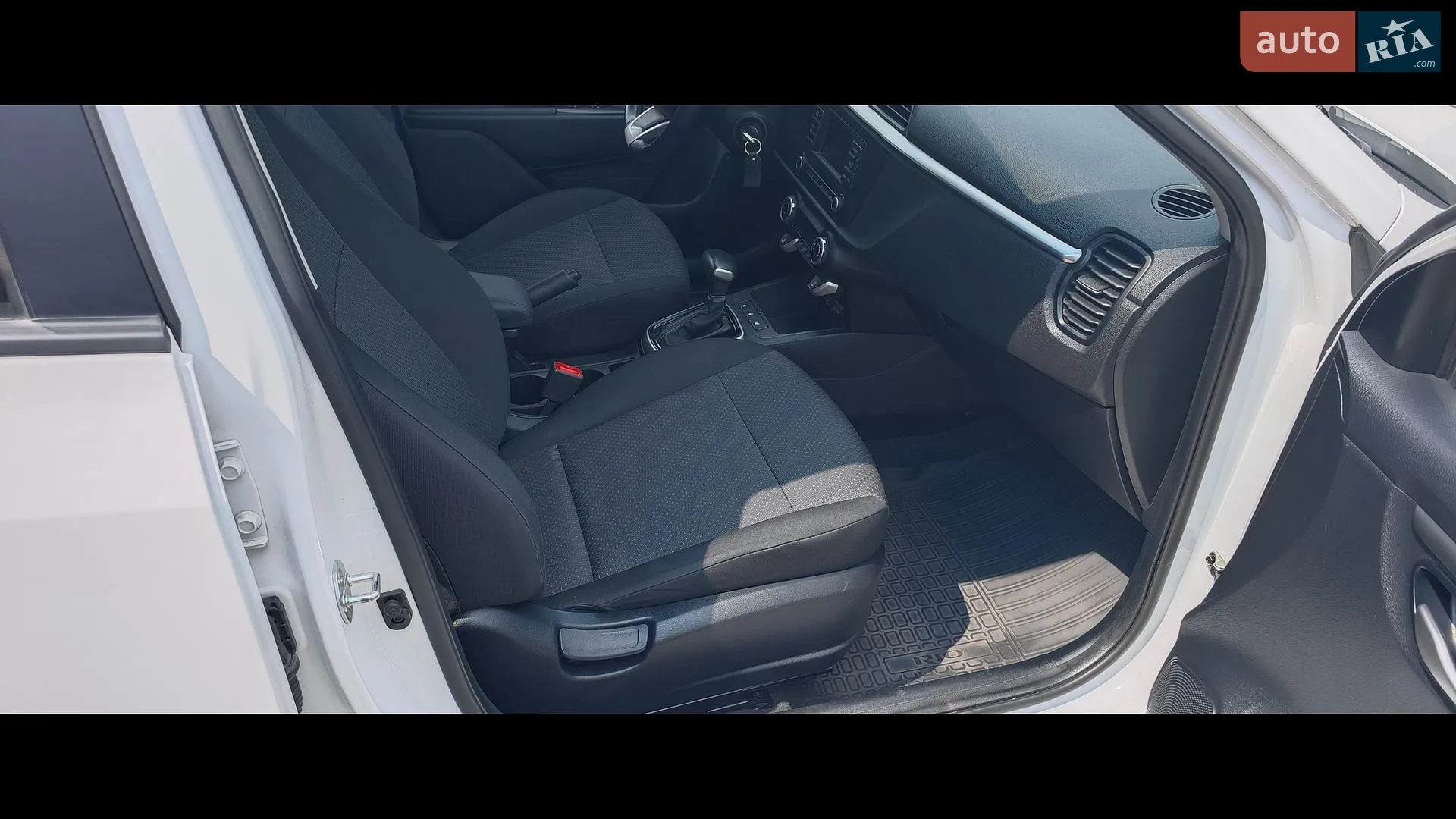 2021 Kia Rio - мініатюра 11