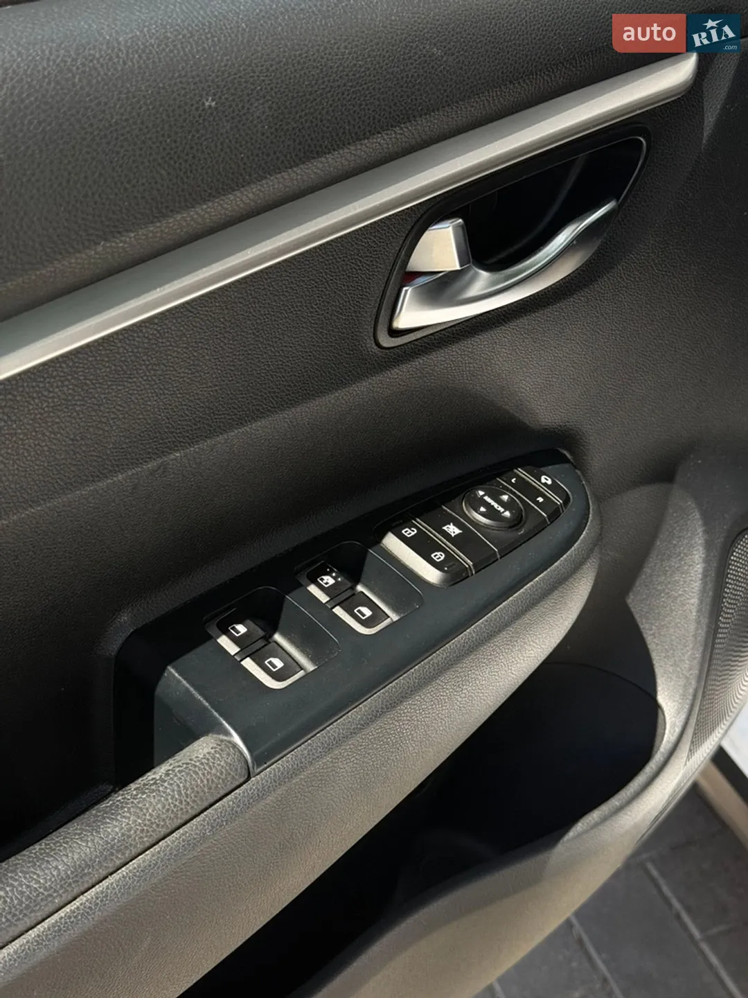 2021 Kia Rio - мініатюра 16