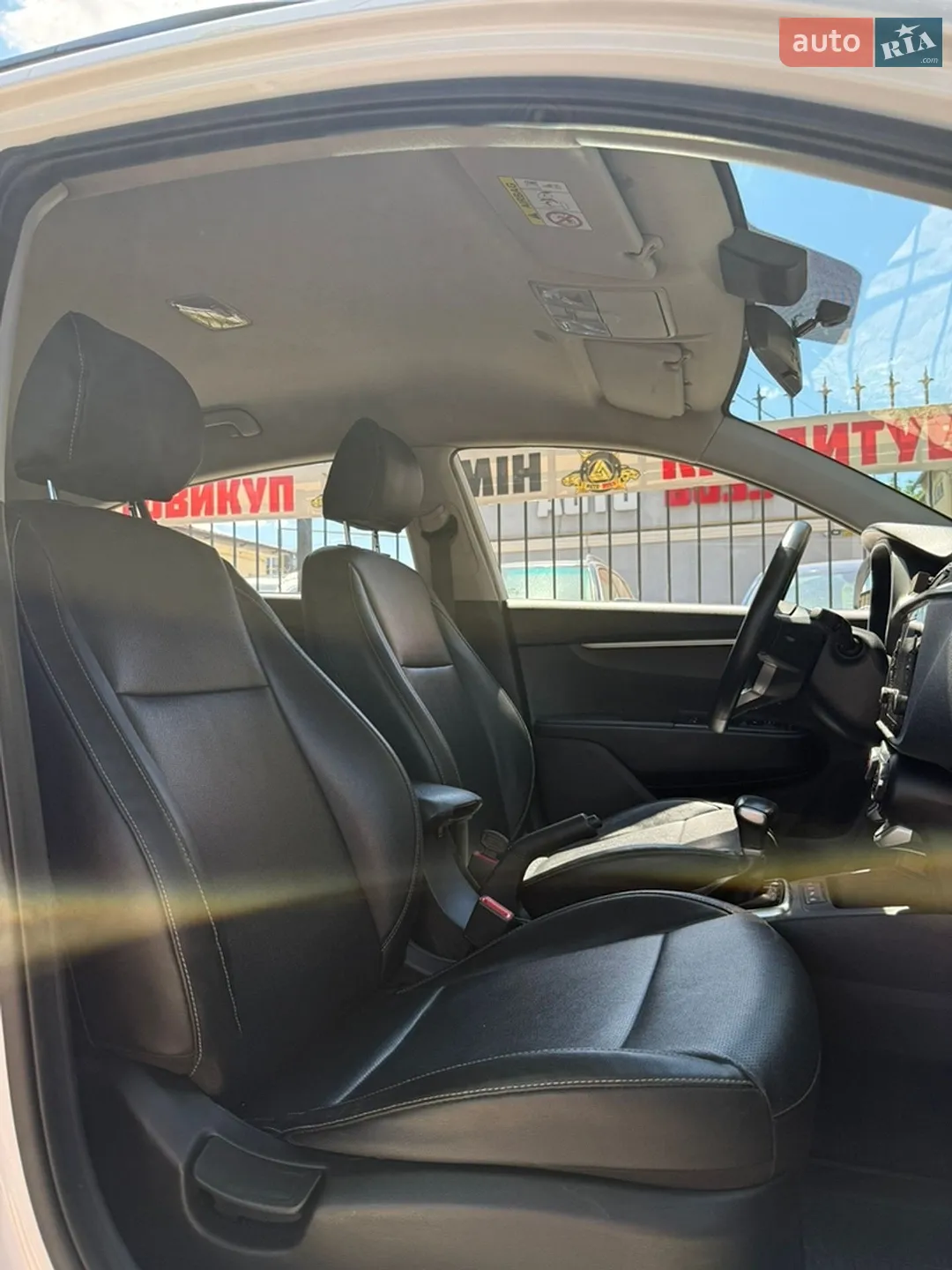 2021 Kia Rio - мініатюра 25