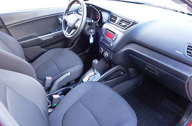 Седан Kia Rio 2013 в Киеве