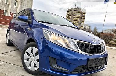 Седан Kia Rio 2013 в Энергодаре