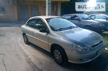 Седан Kia Rio 2001 в Харькове