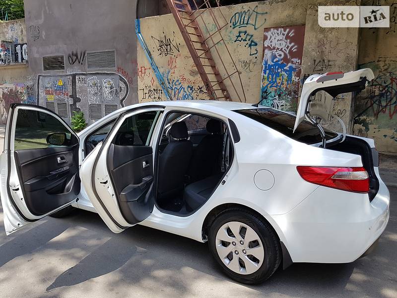 Седан Kia Rio 2012 в Одессе