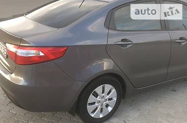 Седан Kia Rio 2013 в Хусте