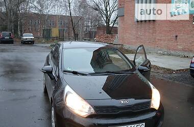 Хэтчбек Kia Rio 2012 в Полтаве