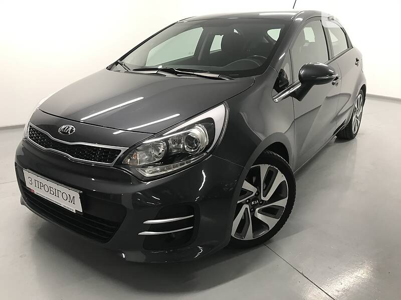 Хэтчбек Kia Rio 2016 в Киеве