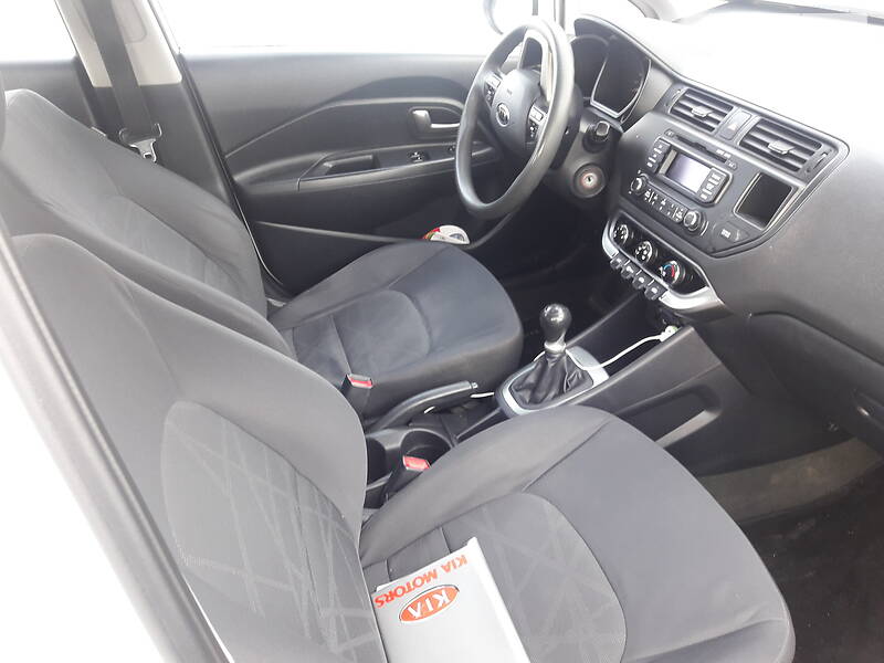 Хэтчбек Kia Rio 2012 в Харькове
