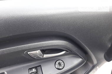 Хетчбек Kia Rio 2012 в 