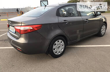 Седан Kia Rio 2012 в 