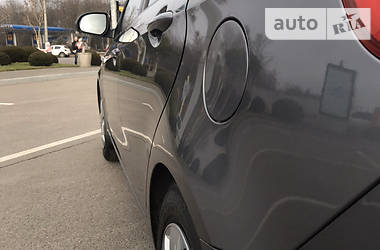 Седан Kia Rio 2012 в 