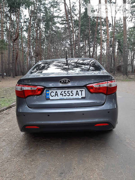 Седан Kia Rio 2012 в Черкасах