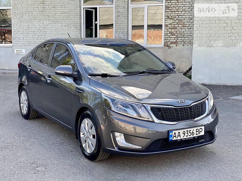 Седан Kia Rio 2011 в Києві