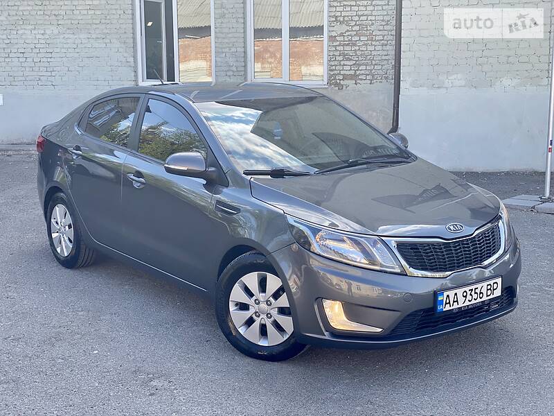 Седан Kia Rio 2011 в Києві