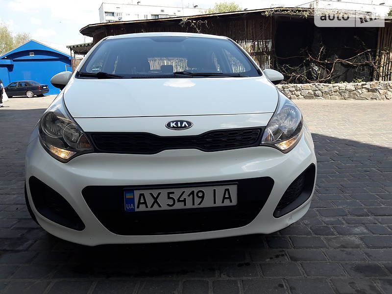 Хэтчбек Kia Rio 2012 в Харькове