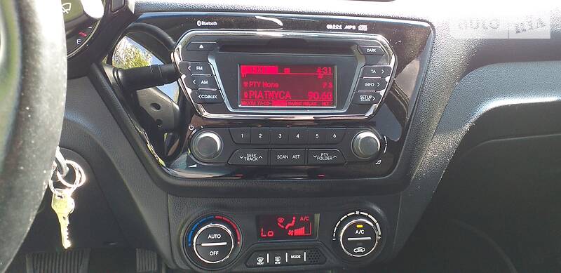 Седан Kia Rio 2014 в Луцьку